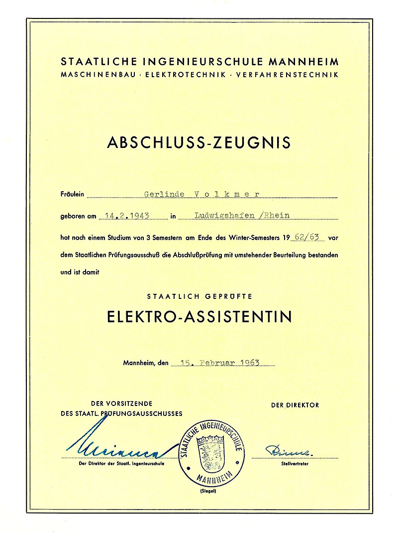 Das Abschlusszeugnis von Gerlinde Reichert als staatlich geprüfte Elektroassistentin.